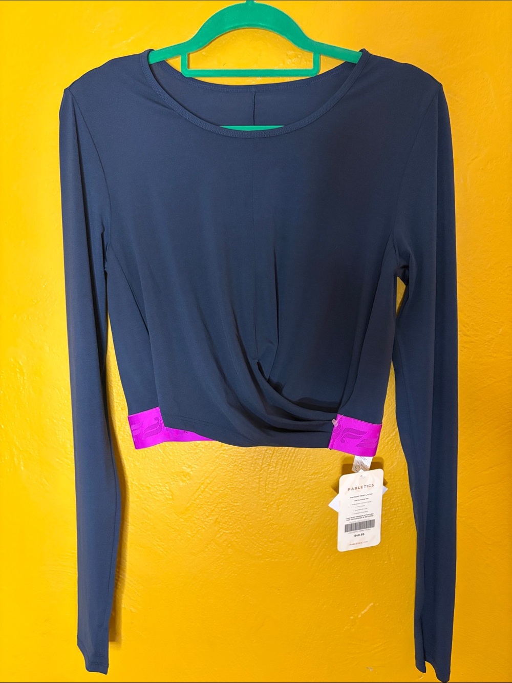 Fabletics Women’s Navy Long-Sleeve Twist Crop Top with Hot Pink Band Large NWT